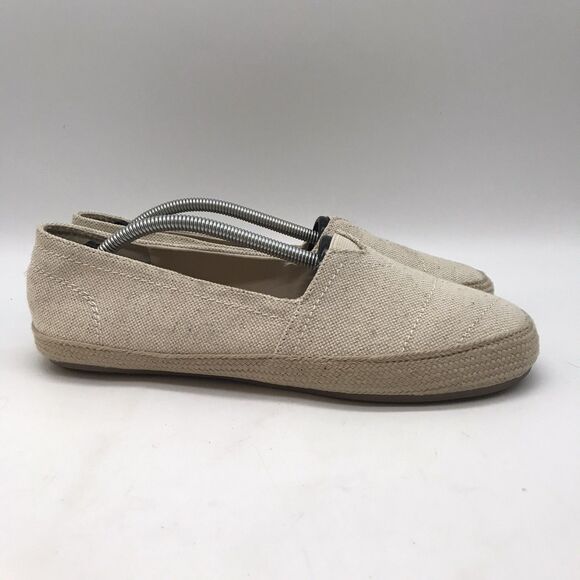 Maui Island Women's 8.5M Beige Canvas Slip On Tiki Shoes Espadrille Comfort Flat - Picture 1 of 11